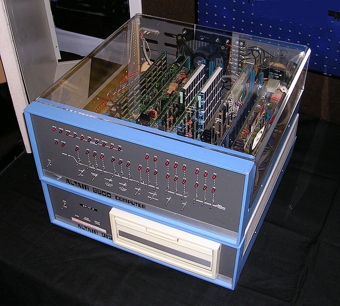Altair 8800 Computer - 1975
