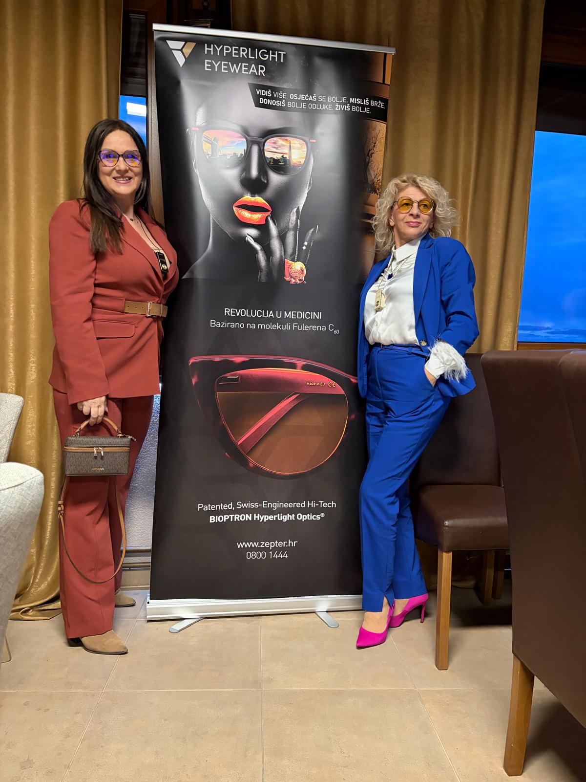 136d2b44 d554 4759 b8a6 7e748d68ae5c