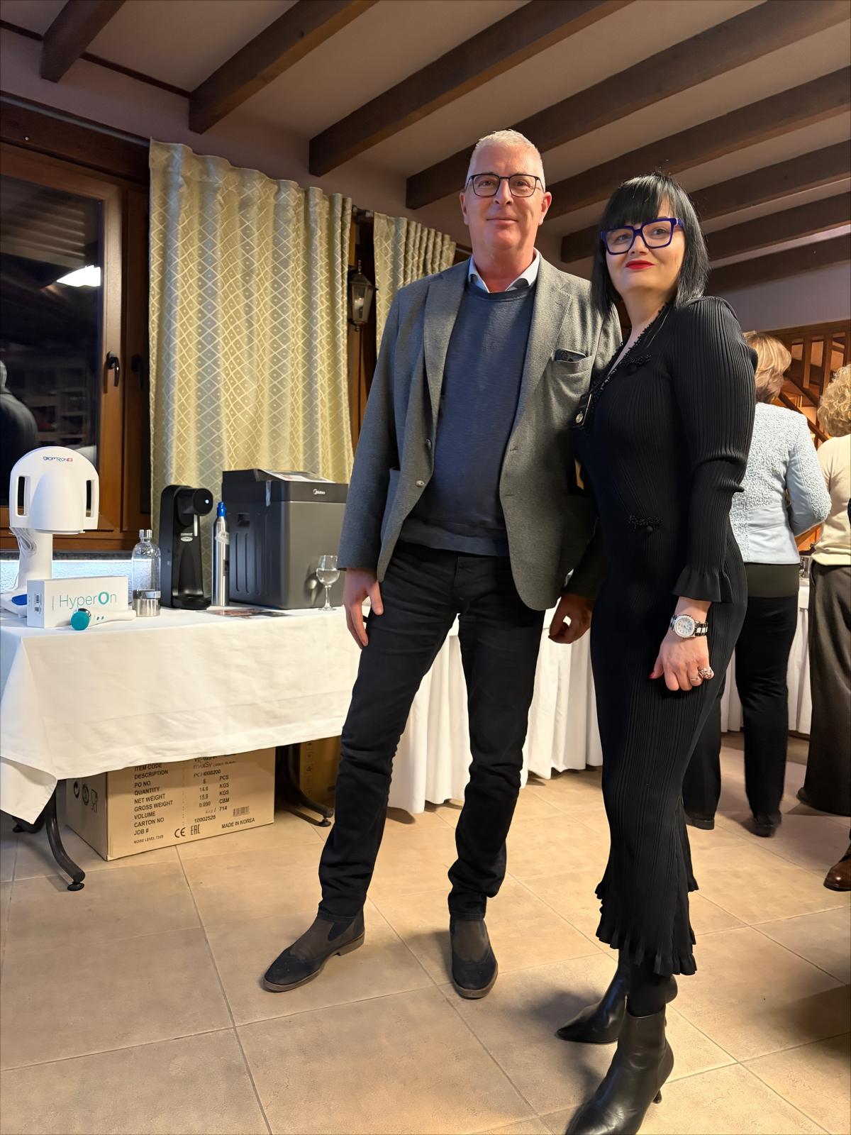 48b7f240 87ac 4412 9c4f 03b5706272ee