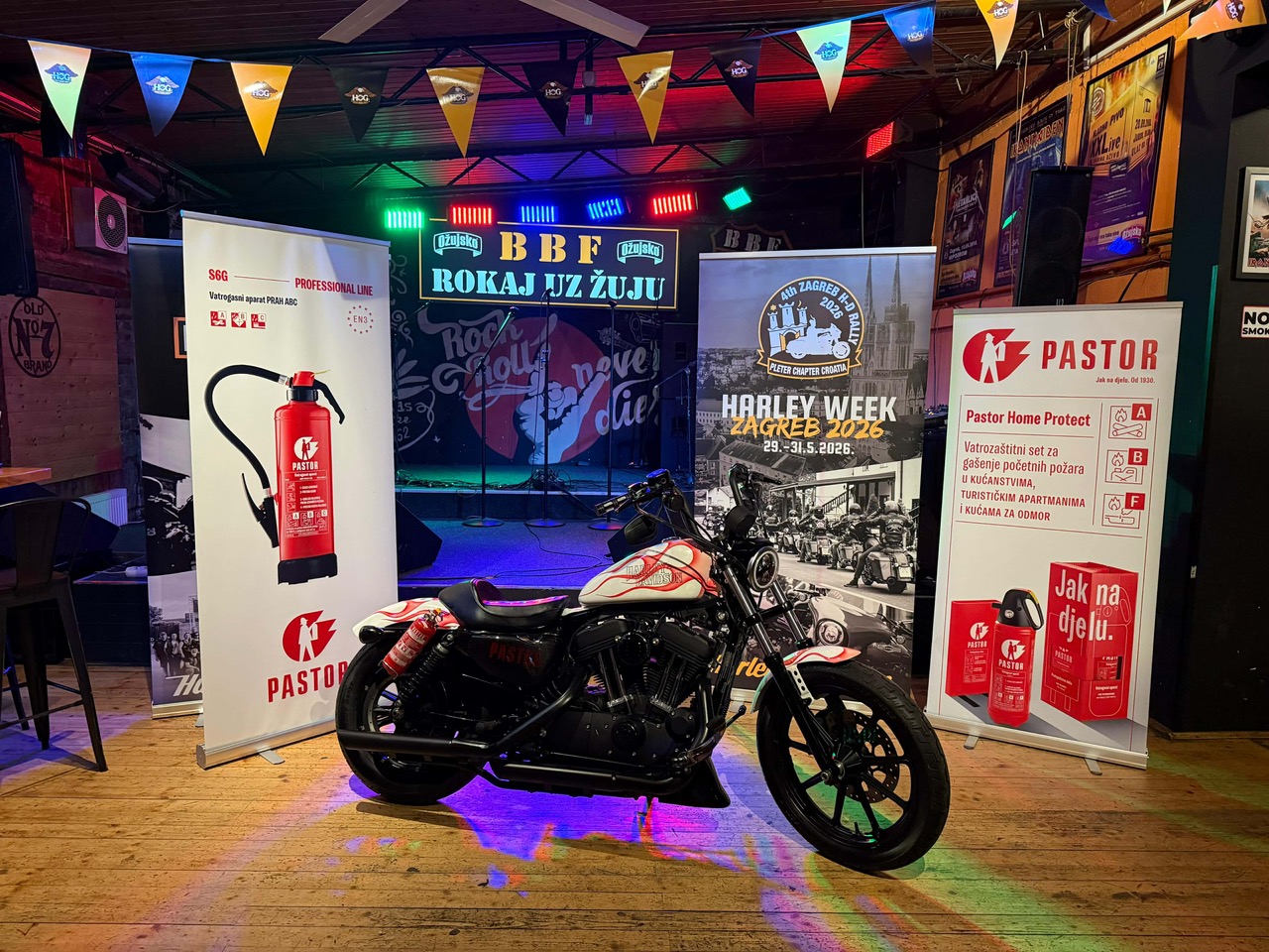 62f47a6c fbdc 4688 80cd 7e782ec85309