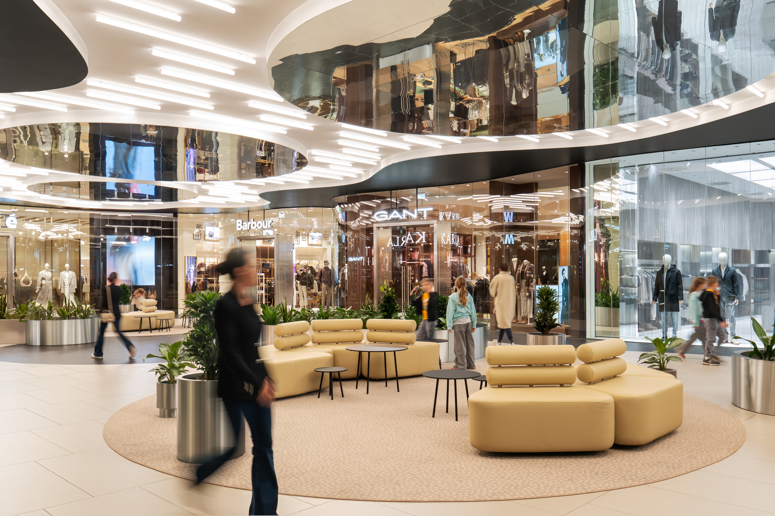 Arena Fashion Court 128 2