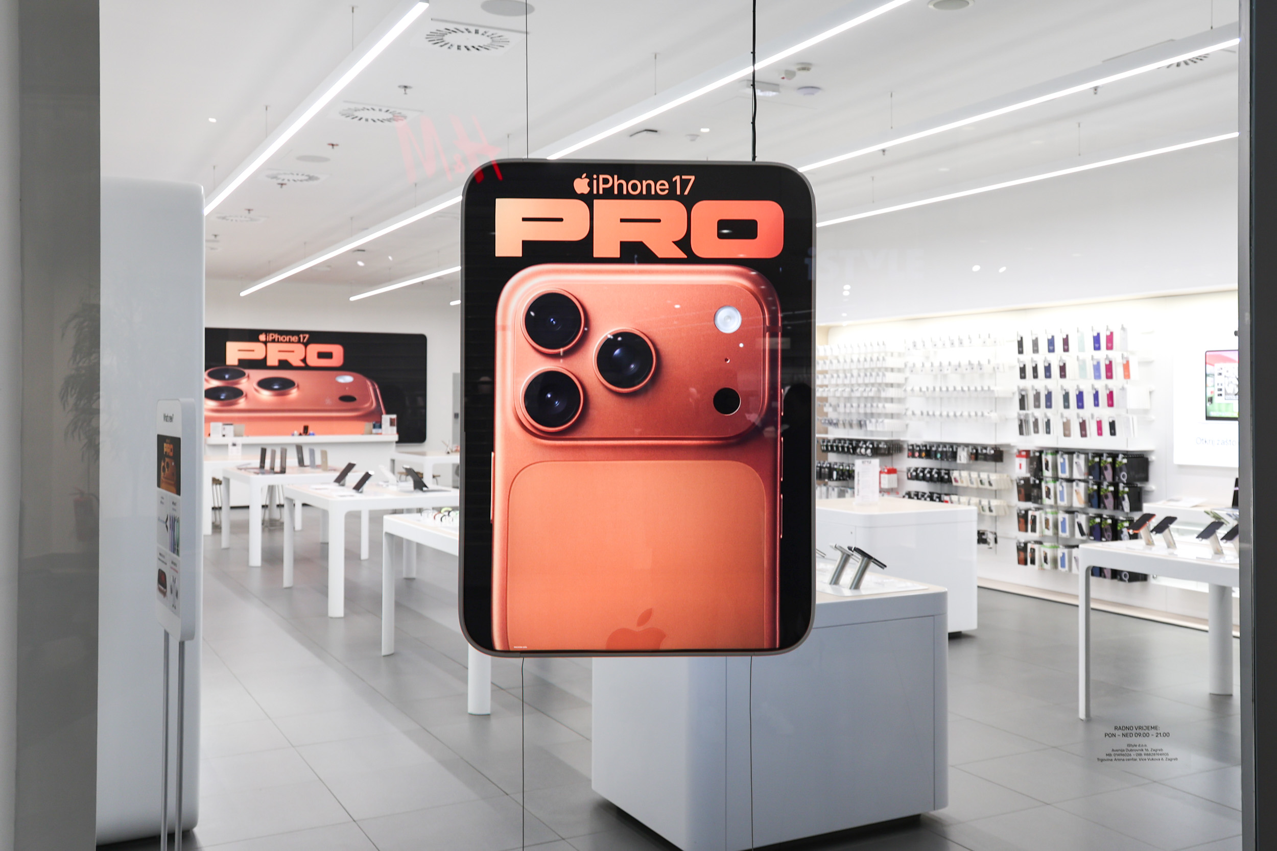 0001 iStyle iPhone17 1267