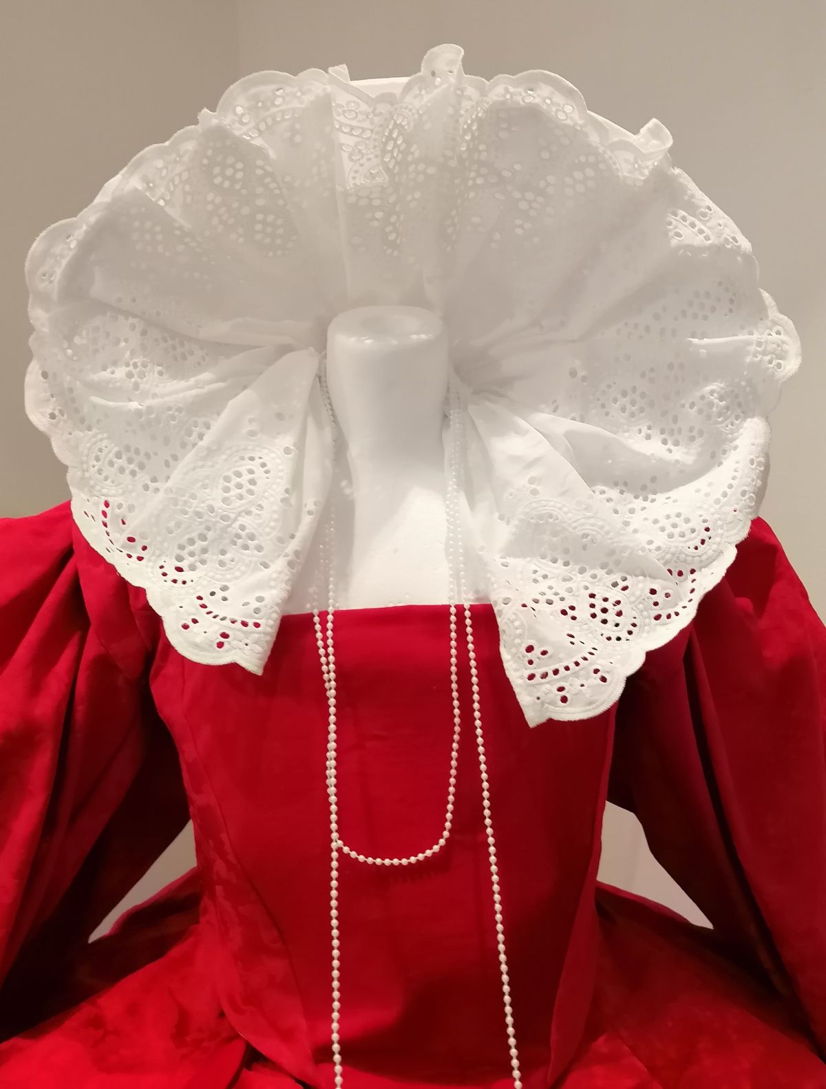 FOTO DIO KOSTIMA KARALJICE ELIZABETE I