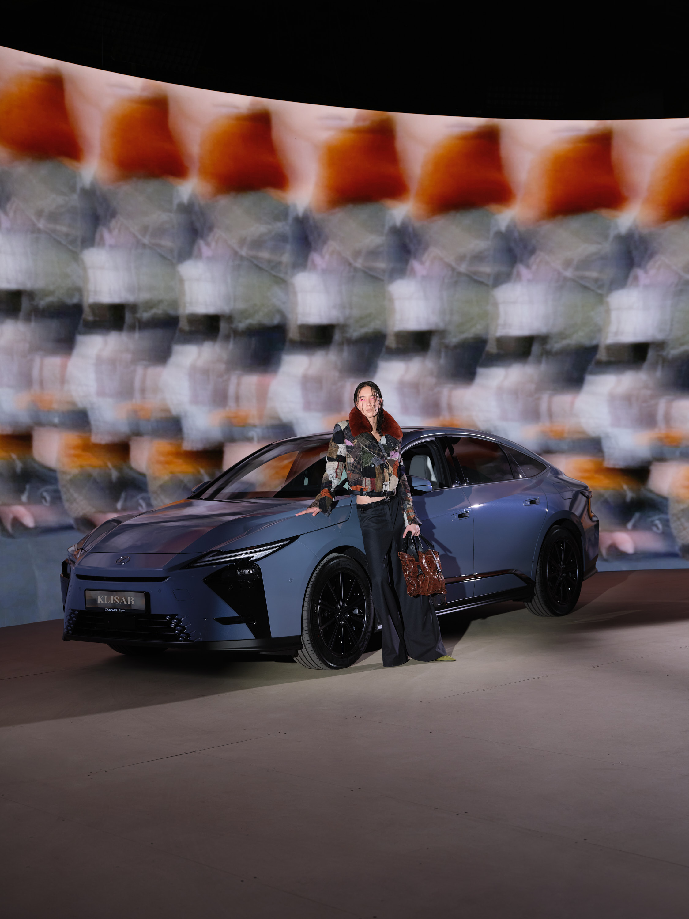 KLISABxLEXUS6096