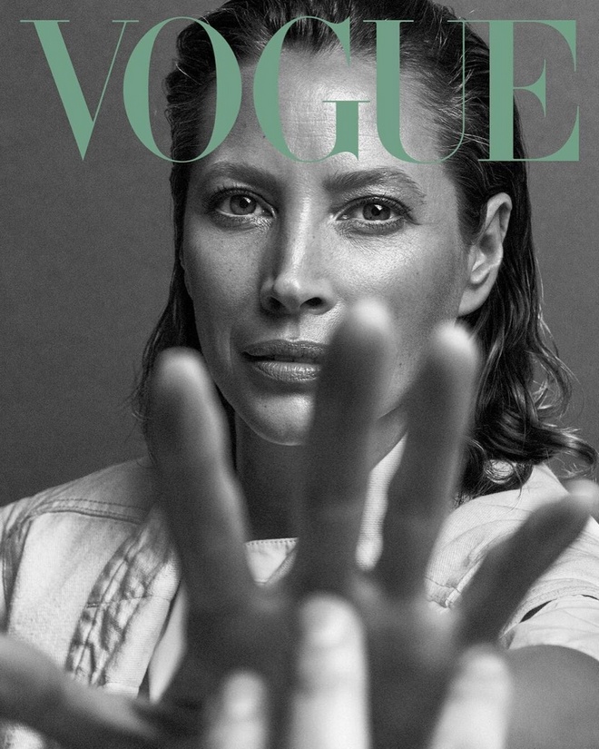 Christy Turlington Vogue Mexico May 2019 Covers01